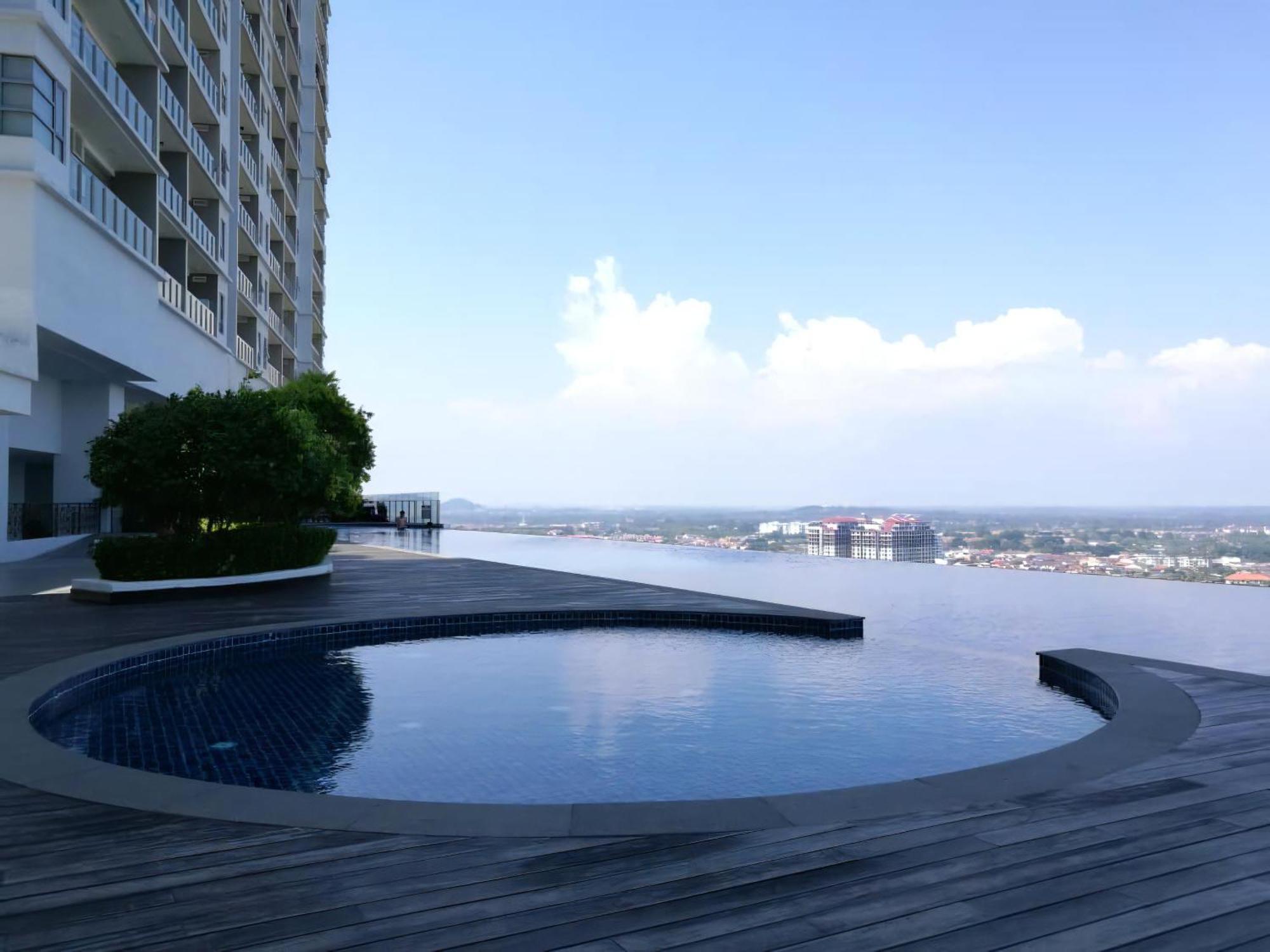 Attic Home Melaka Silverscape Residence & Jonker المظهر الخارجي الصورة